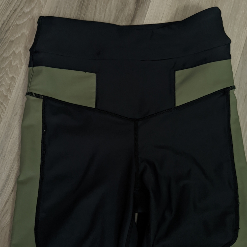 P.E Nation Roll Out Leggings in Olive Green XS - Picture 3 of 10